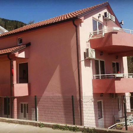 Apartments Kuc Tivat Bagian luar foto